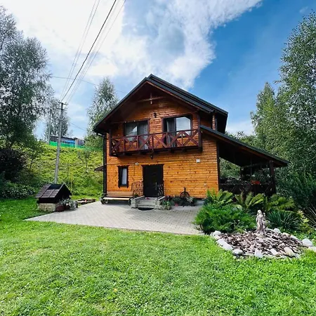 біля річки Holiday home *